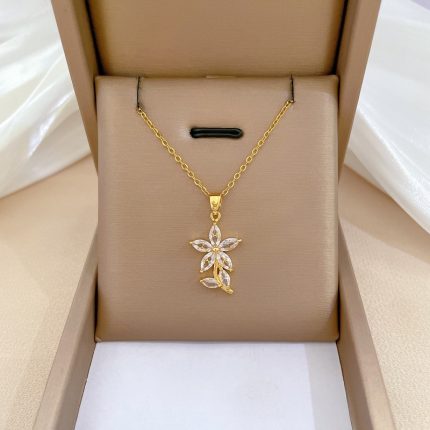 Necklace 38