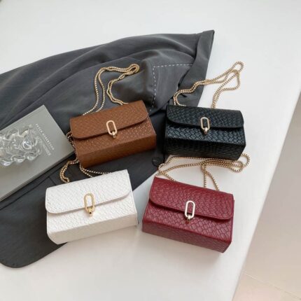 Bag E